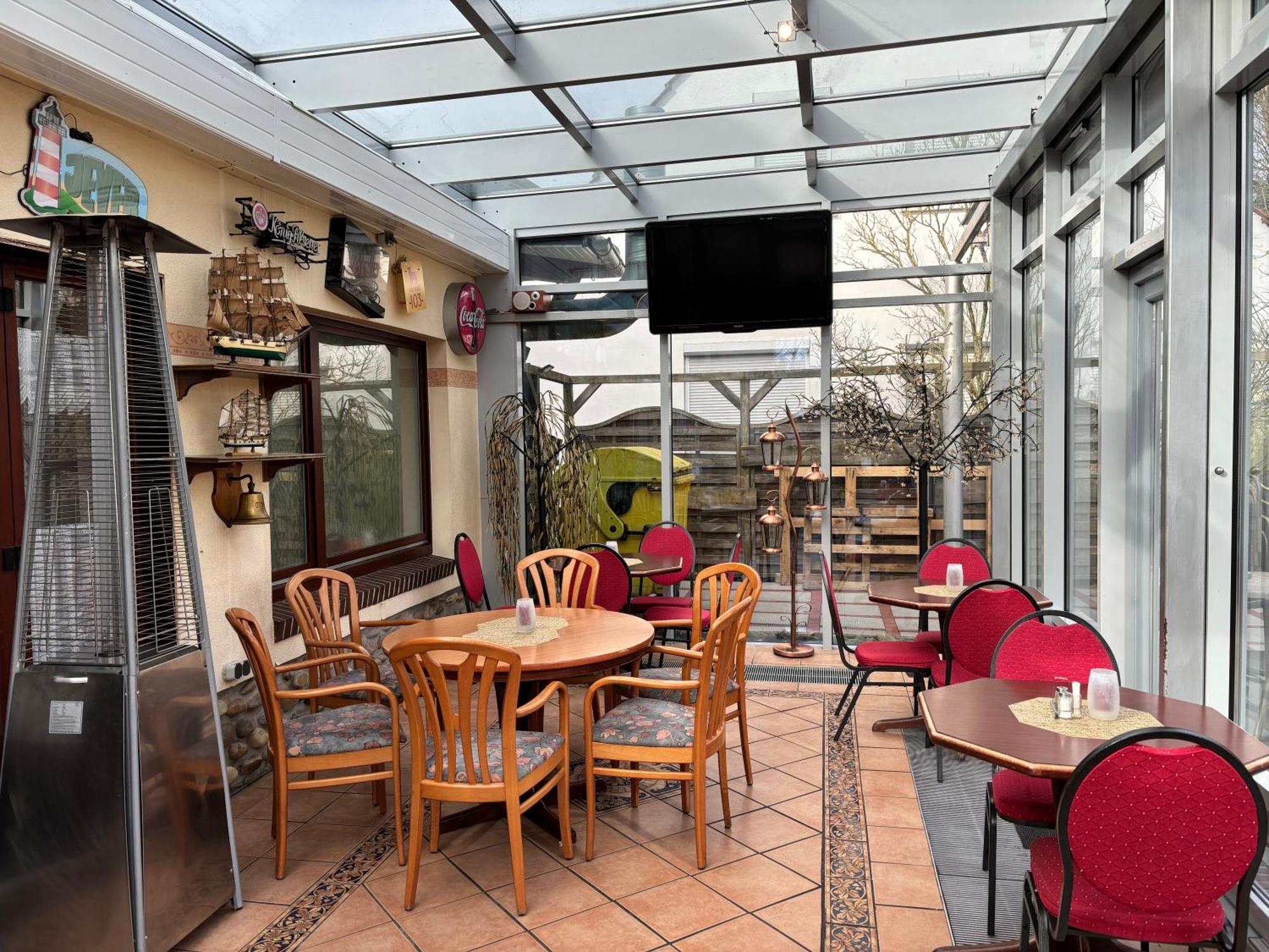 Hotel-Restaurant Cafe Caro Каролінензіль Екстер'єр фото